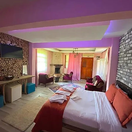 Hotell River